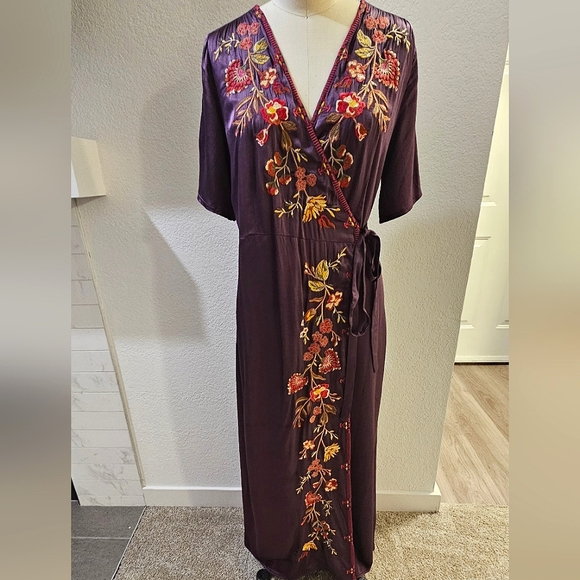 Johnny Was Lilith Wrap Dress - Picture 4 of 15